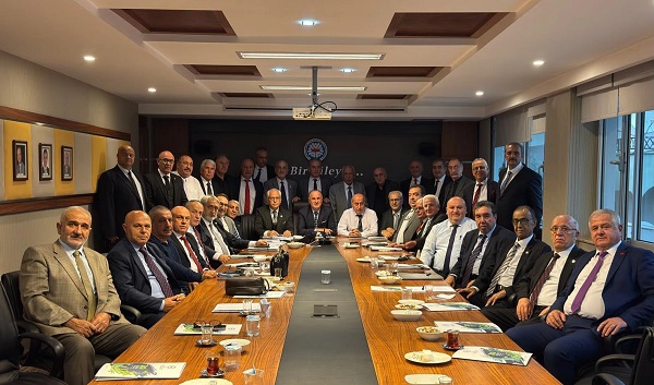 Konfederasyon Yönetim Kurulu İlk Toplantısını Yaptı