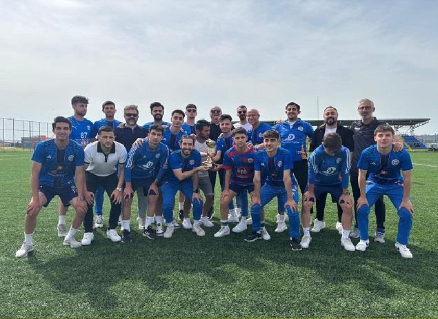 2. Amatör Küme D Grubu Şampiyonu Çerkezgücü Spor Kupasını Aldı. 